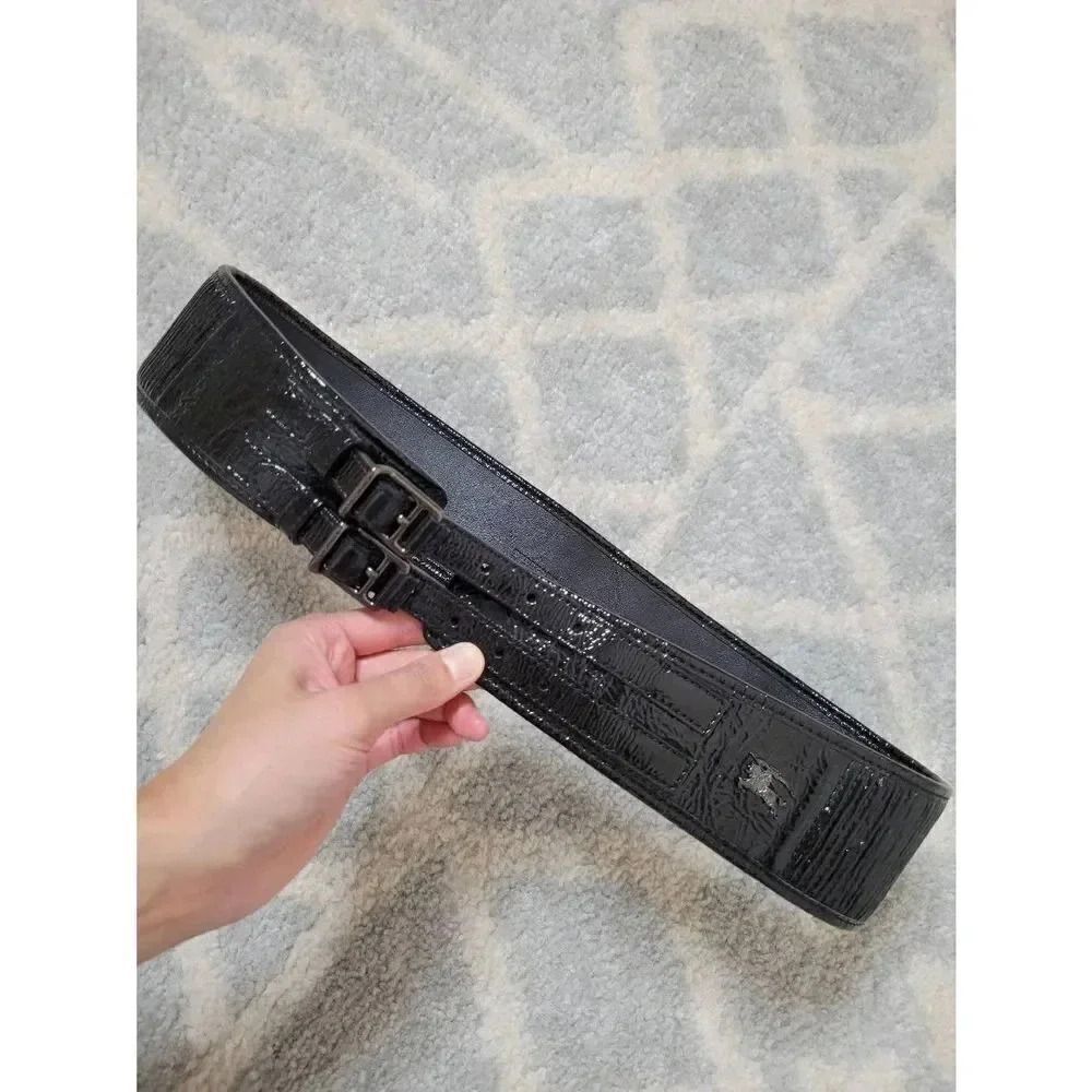 Burberry black potent double buckle leather